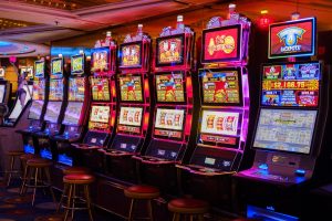 The Top Three Most Popular and Profitable Progressive Slot Games  