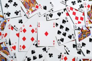 Play Blackjack like A Pro with These Six Handy Tips  